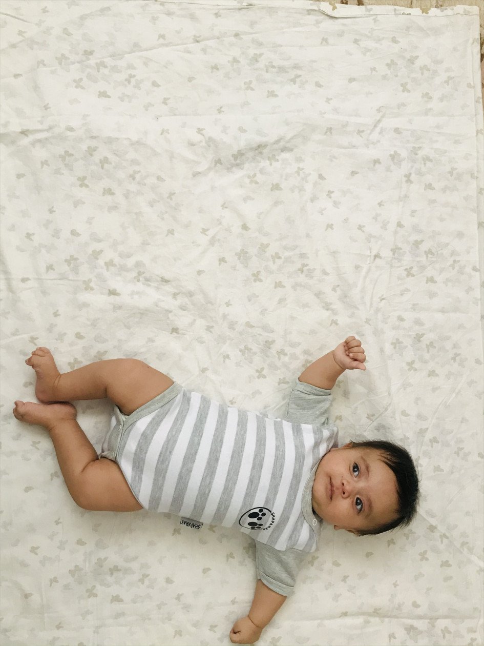 یک ماهگی نوزاد رادمان افلاکی