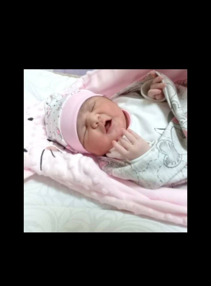 دختر یاس فرزام