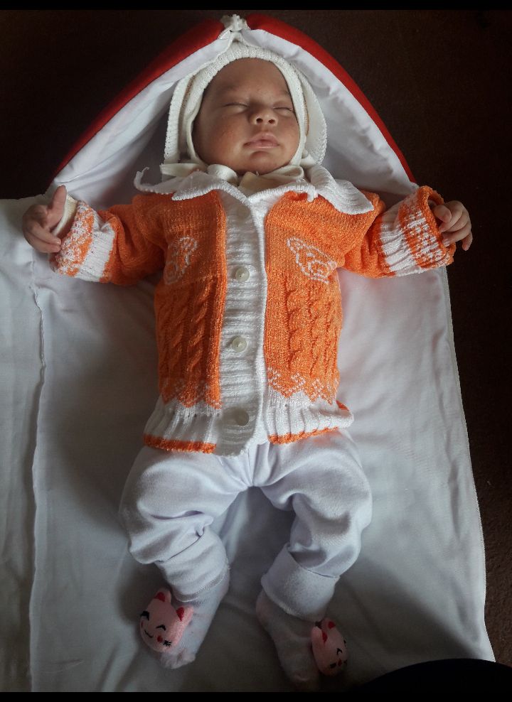 یک-ماهگی سیده نورا راوش