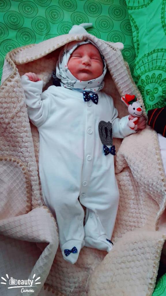 متولد شدن نوزاد آرسین عبدل همایونی