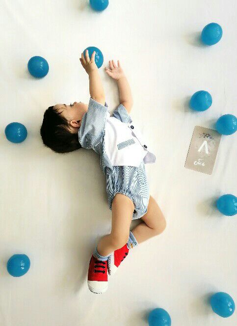 هشت ماهگی نوزاد علی زارع