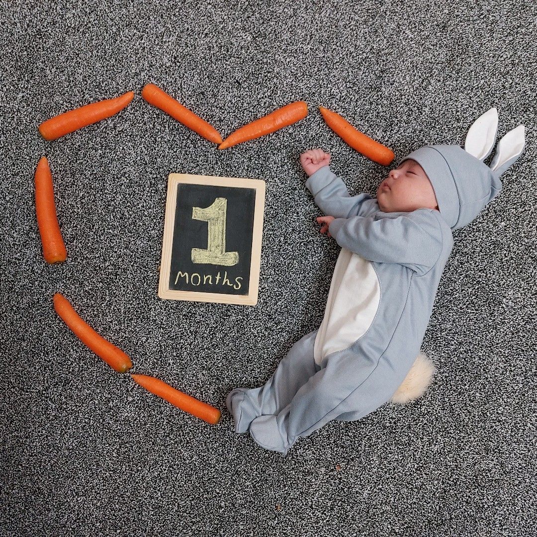 تخته سیاه کوچک آدین صداقت