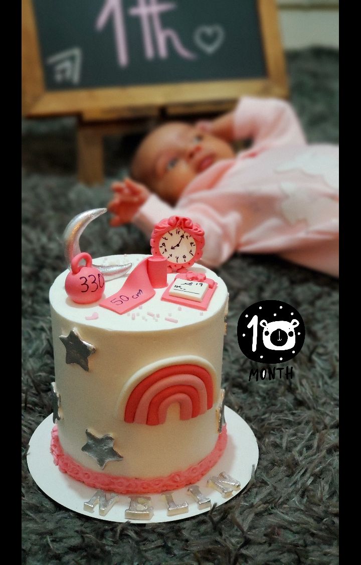 یک ماهگی نوزاد نلین