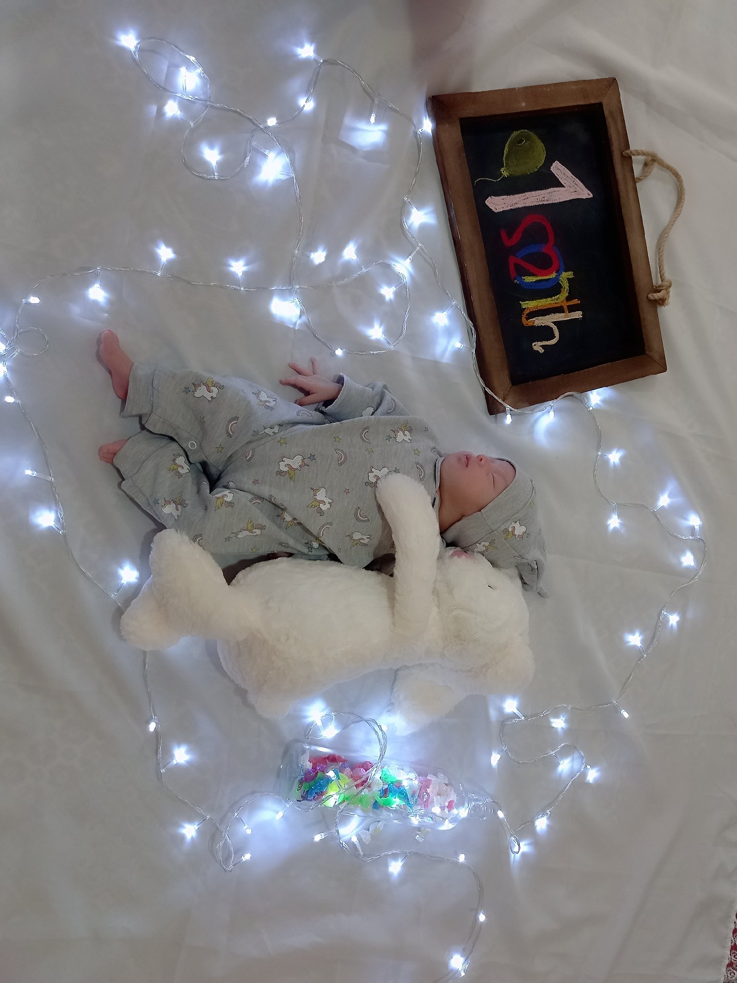 یک ماهگی نوزاد مارال قنبرزاده