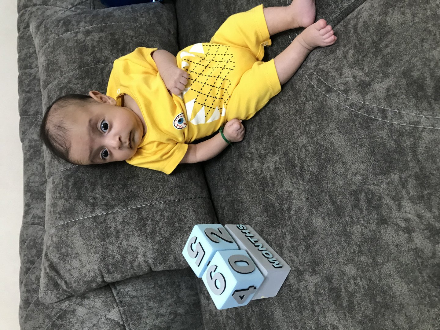 اولین خنده نوزاد اراز حیدری