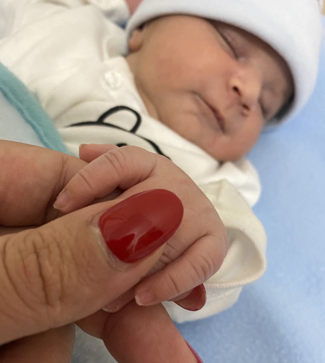 متولد شدن نوزاد والامهر معمار