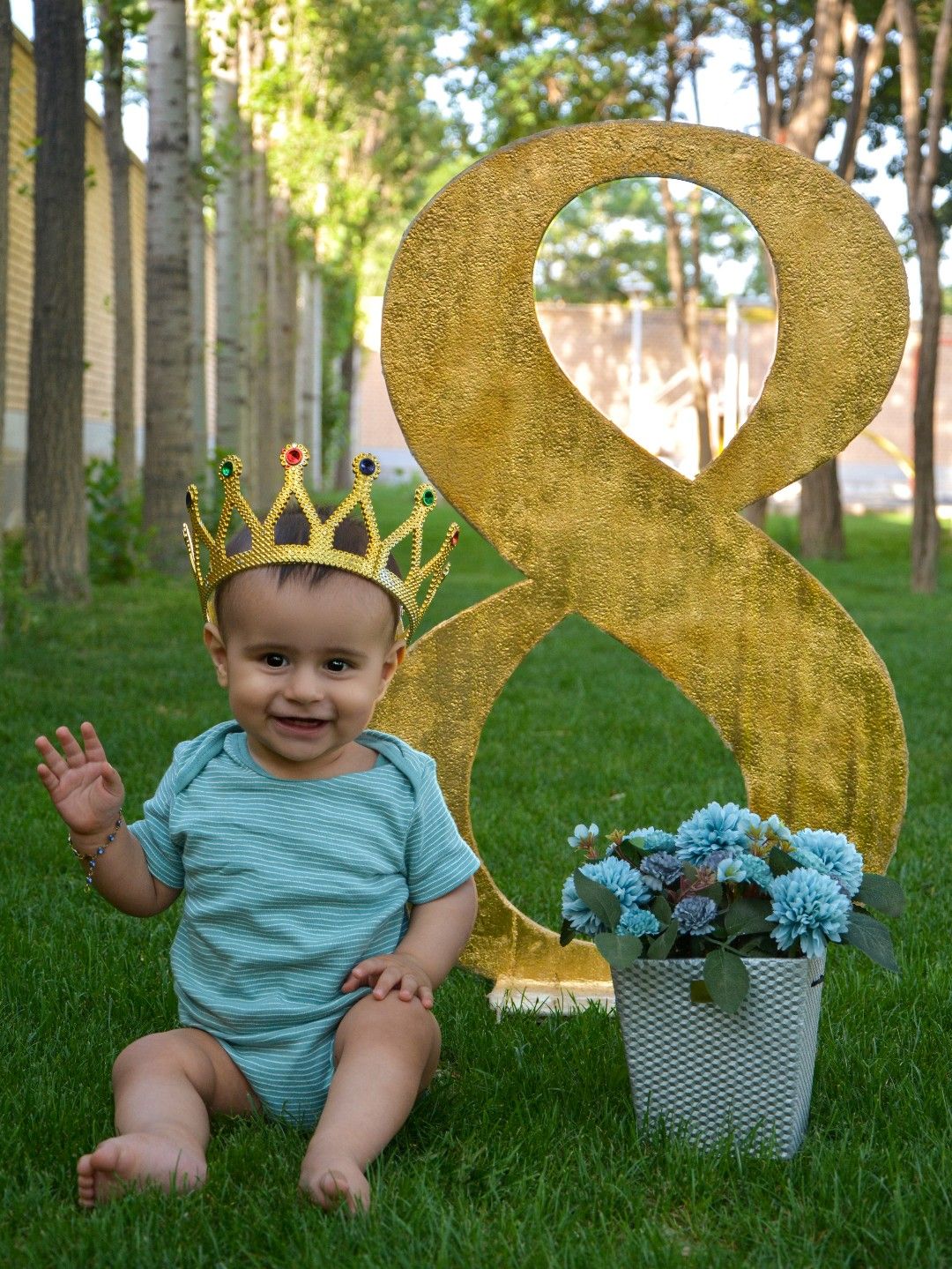 هشت ماهگی نوزاد کیارش پیرحیاتی