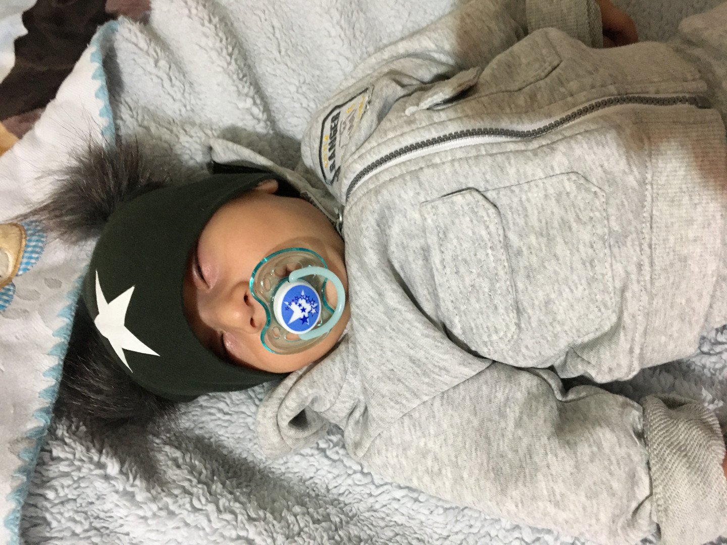 عکس نوزاد پسر رایان تن زده