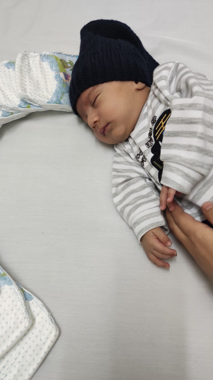 دو ماهگی نوزاد رایان تن زده