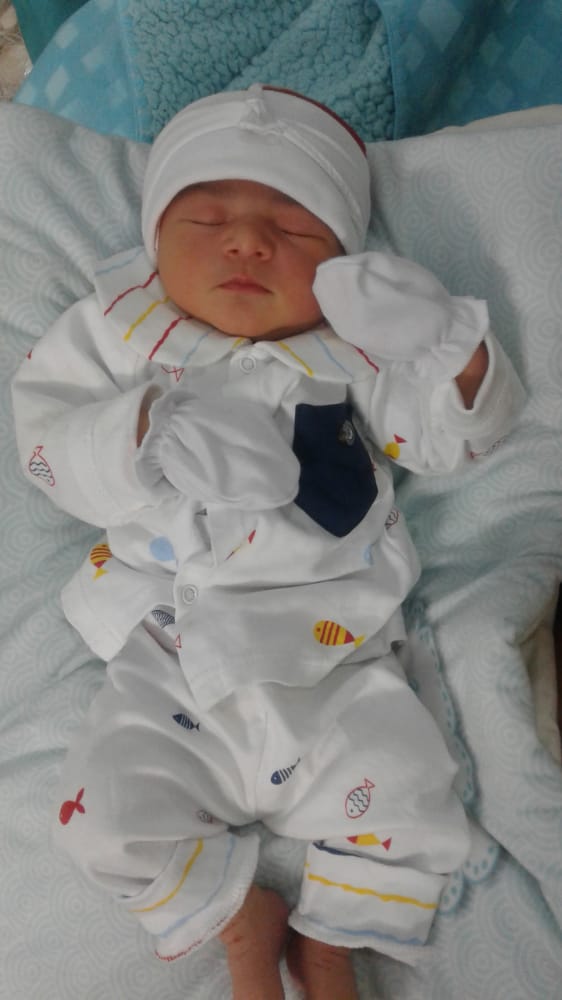 متولد شدن نوزاد آوینا تمدن