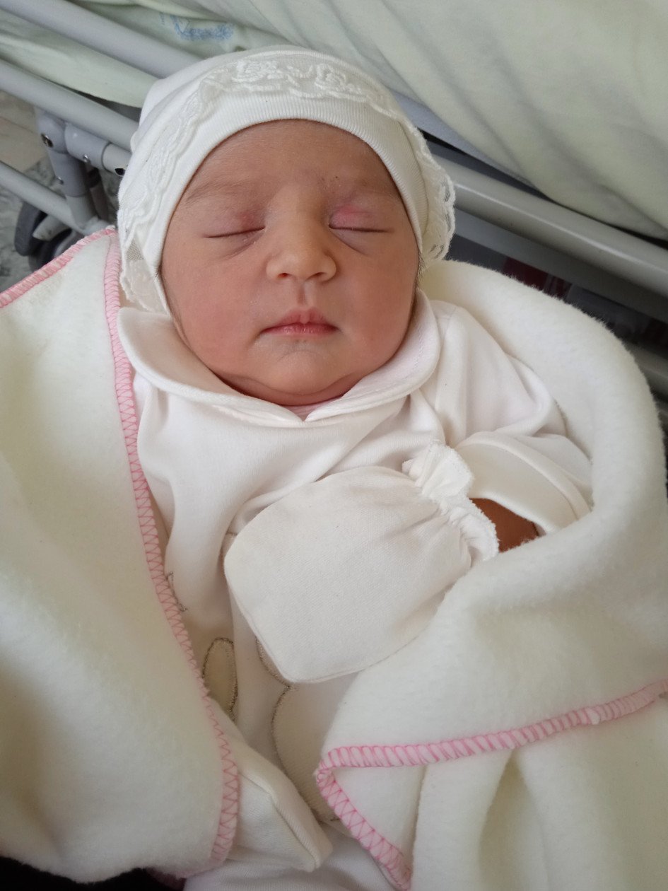 متولد شدن نوزاد جانا بستاک