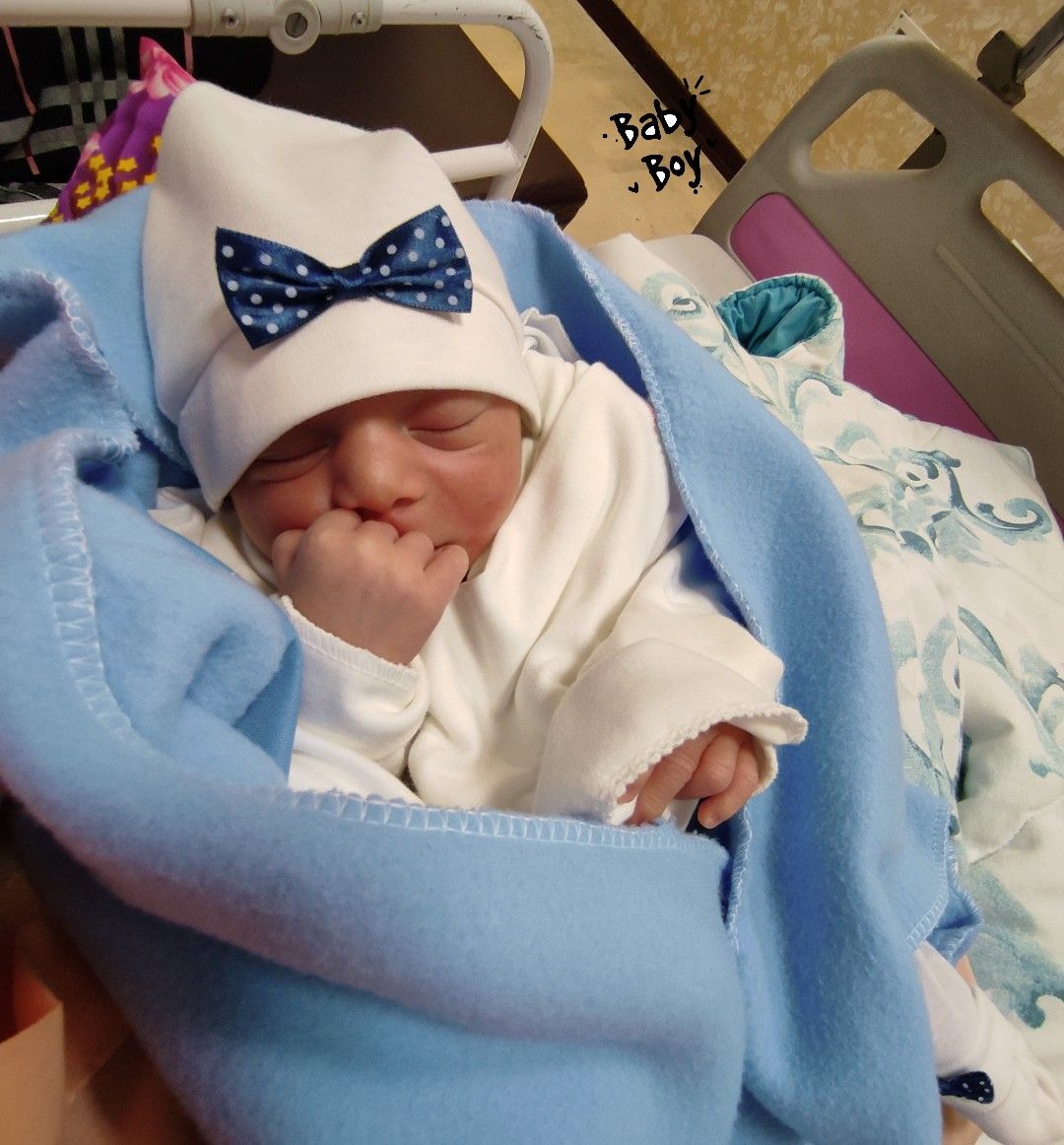 متولد شدن نوزاد رادین