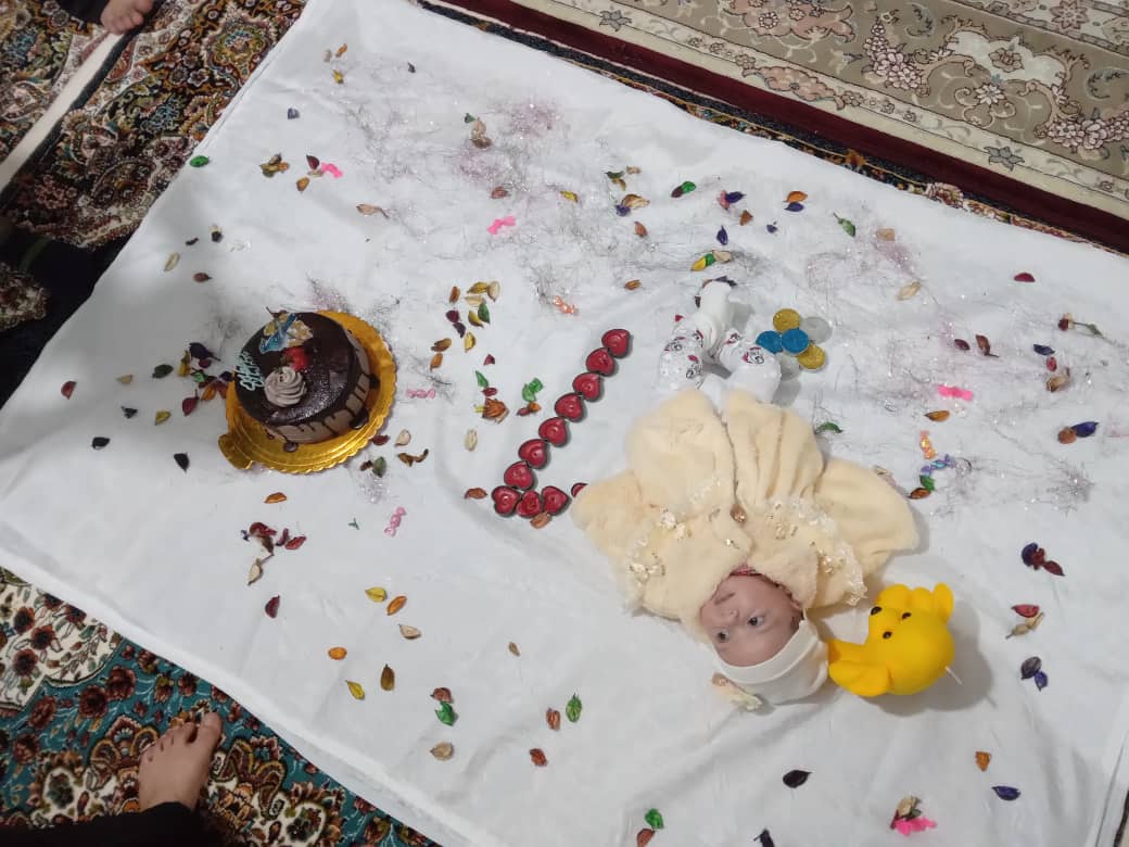 یک ماهگی نوزاد آوین خزایی