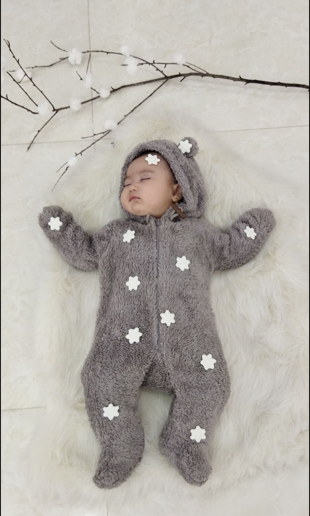 تم عکس زمستانی نوزاد Helma sadat