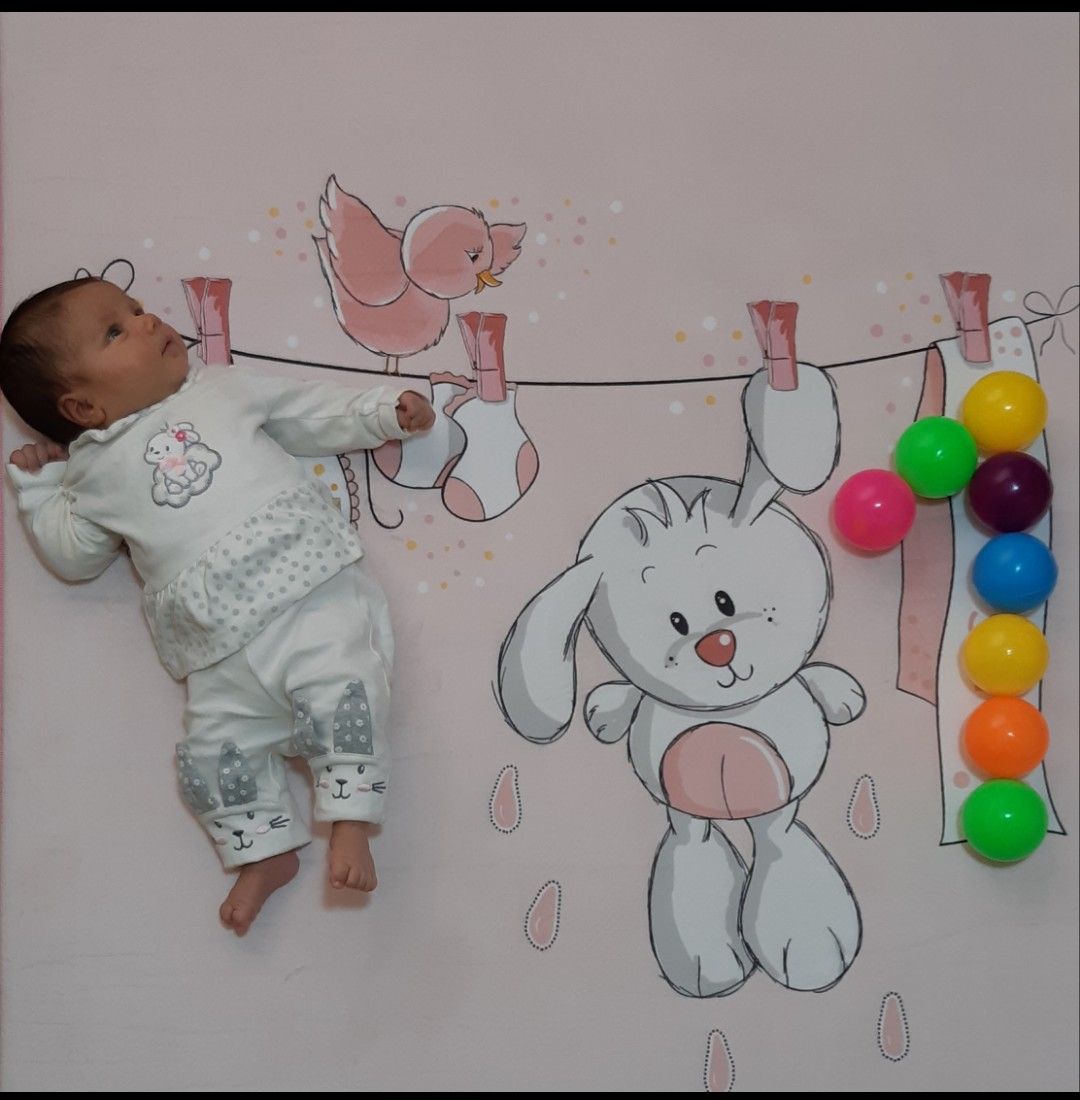 یک-ماهگی Haylin jalilzadeh