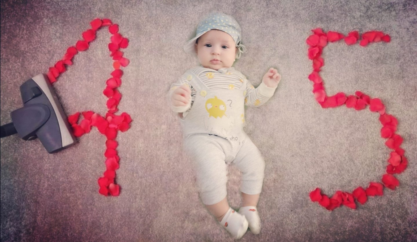 غلتیدن نوزاد جانان جلوخوانیان