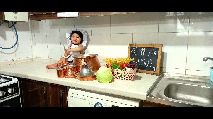 ۱۱ماهیگی-سرآشپز-خونمونآوا-کوچولومون آوا مانیان