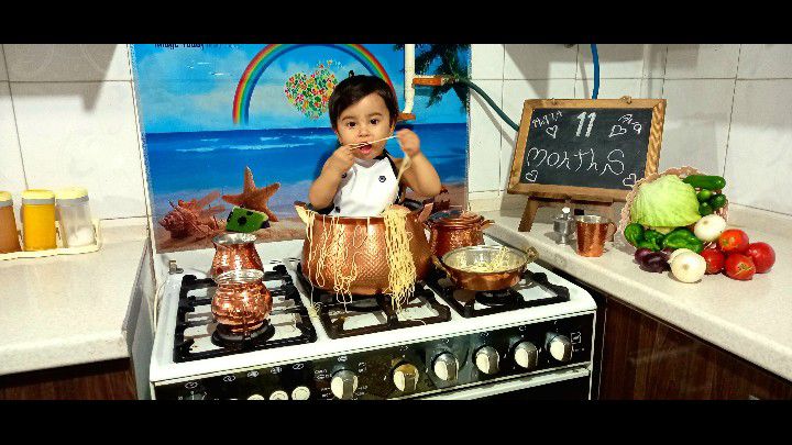 تخته-سیاه آوا مانیان