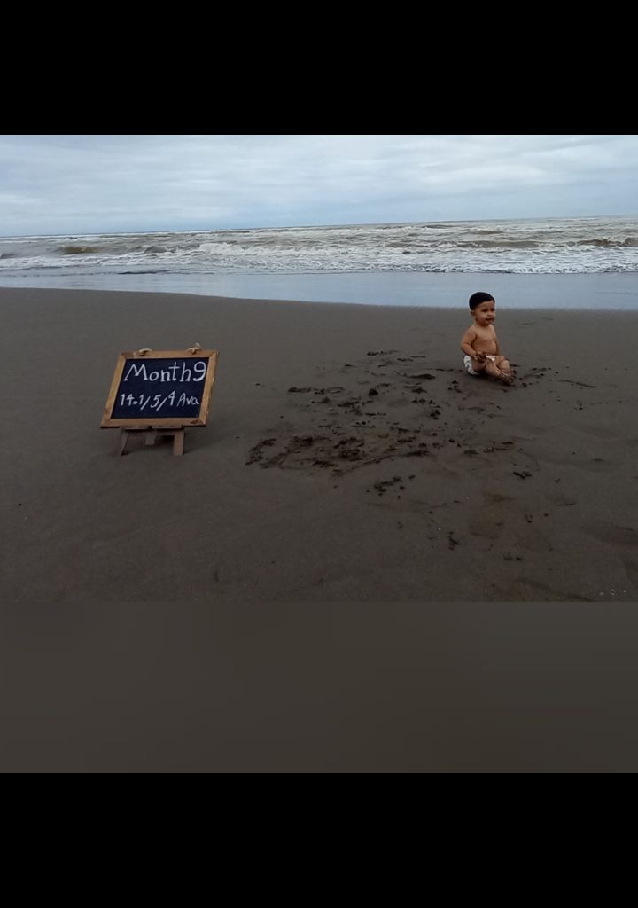 تخته-سیاه آوا مانیان