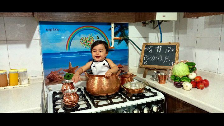 لباس-سر-آشپز-چندماهمه آوا مانیان