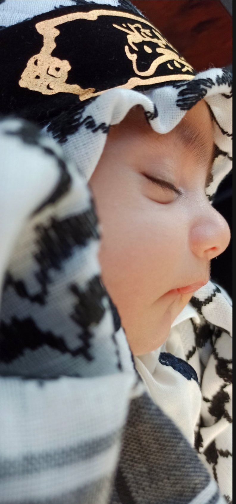 دو ماهگی نوزاد داریان