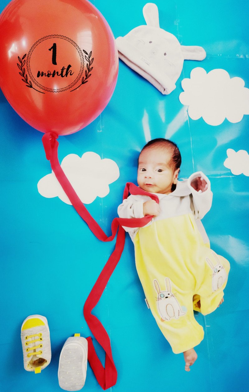 یک ماهگی نوزاد مسیح عبیداوی