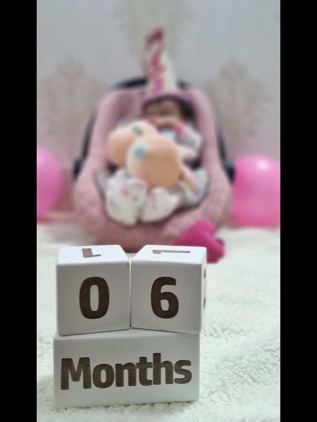 نشستن ریحانه