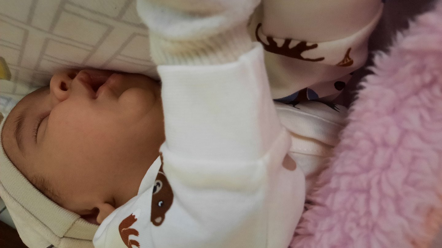 یک ماهگی نوزاد آناهل عبدالعلی پور