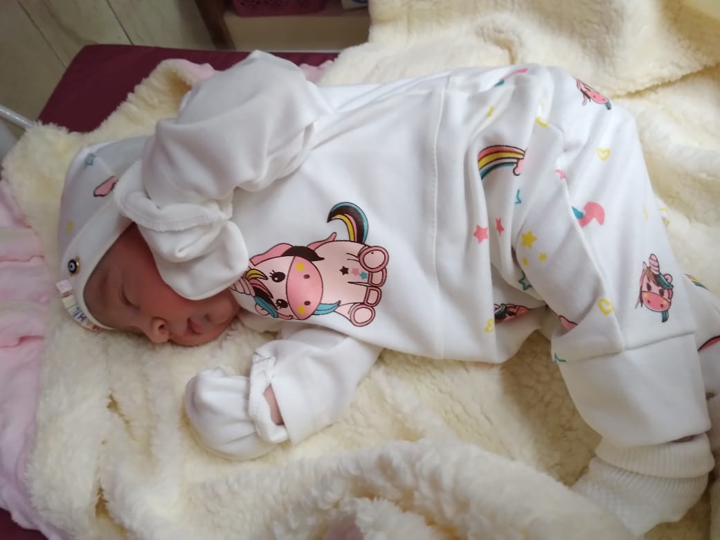 متولد شدن نوزاد ماهلین تقویمی