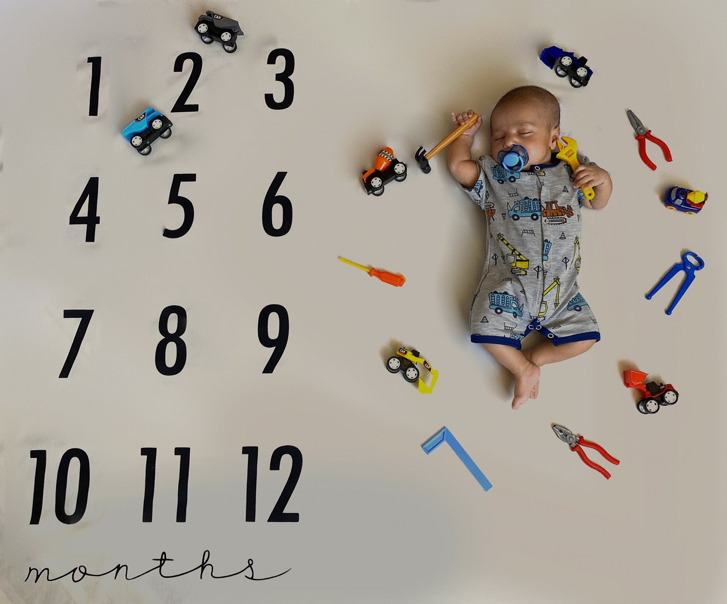 پارچه ماهگرد نوزاد طرح کلاسیک سام هدایت