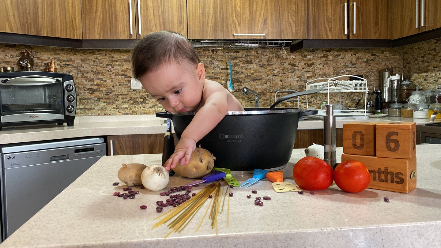 تم عکس تابستانی کودک یاسان نهنگ زاده