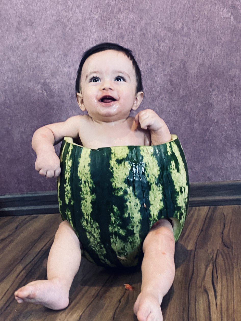 عکس نوزاد در سفر یاسان نهنگ زاده