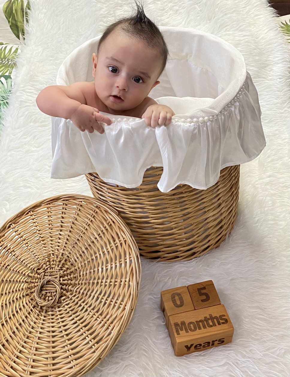 شروع غذای کمکی یاسان نهنگ زاده