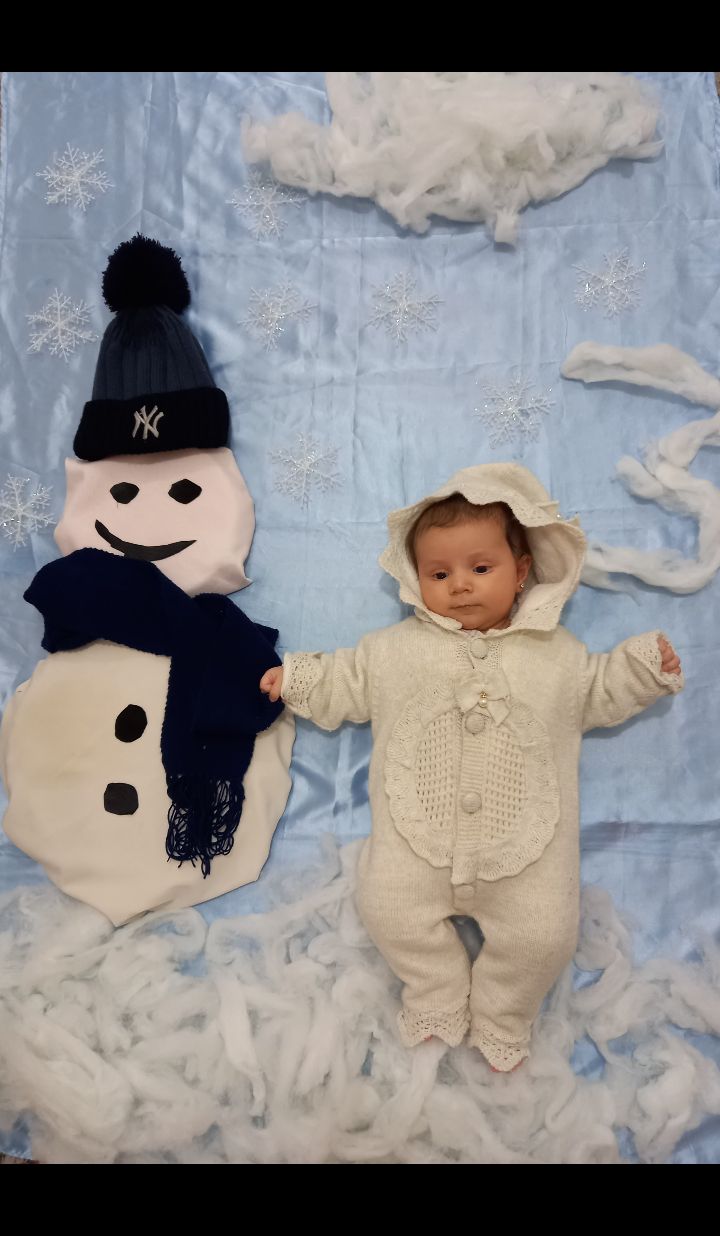 تم عکس زمستانی نوزاد آوا