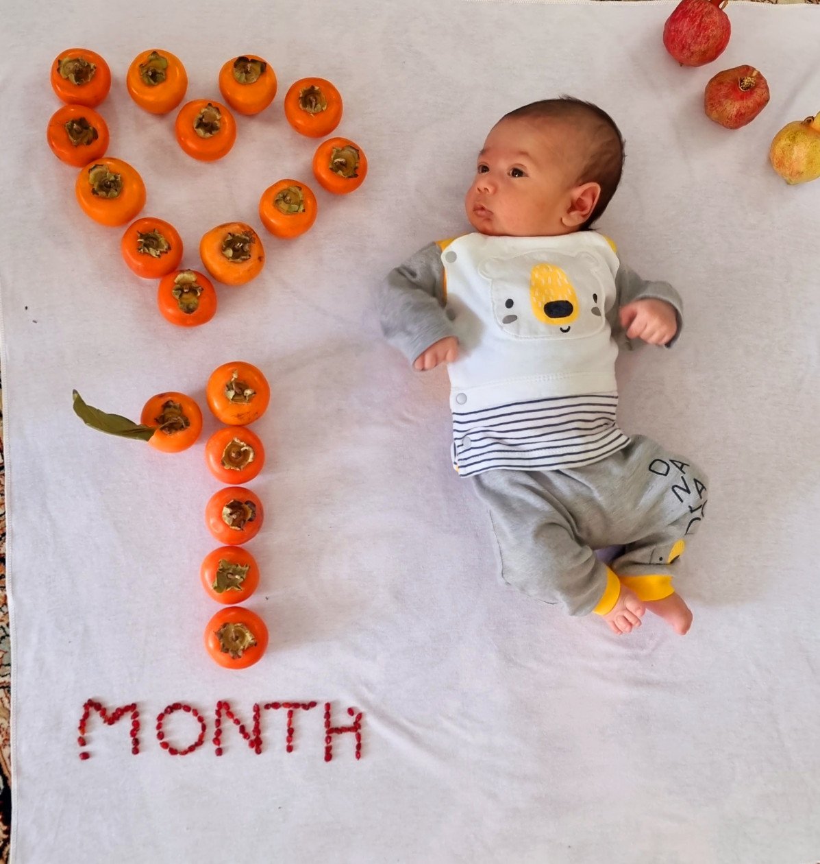 یک ماهگی نوزاد ماهان قربانی