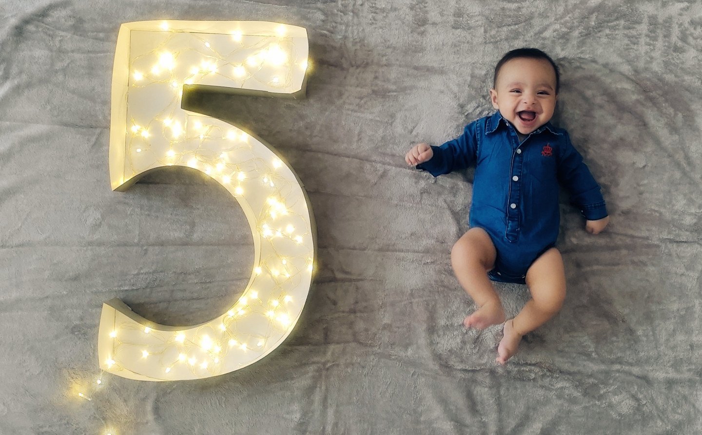 اولین نشستن نوزاد علی اصغر خالقی