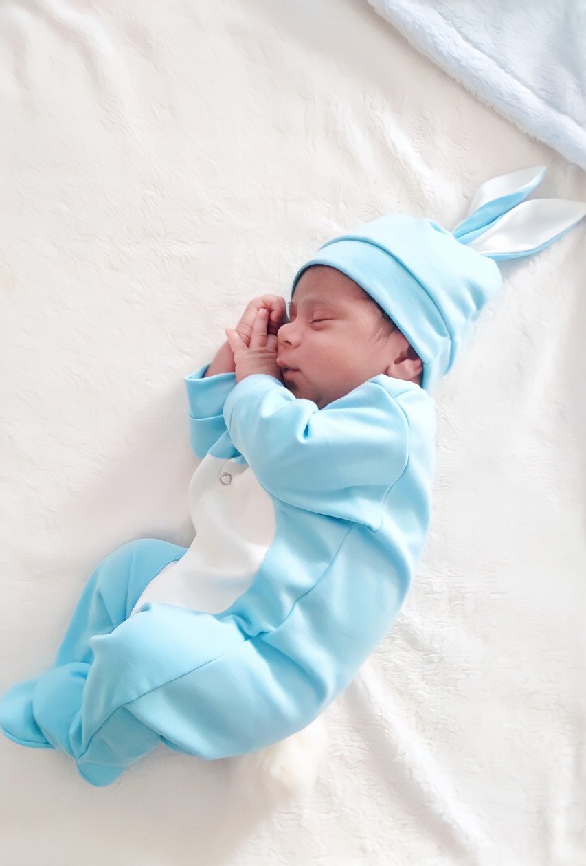 یک ماهگی نوزاد مَهدی سرتک زاده