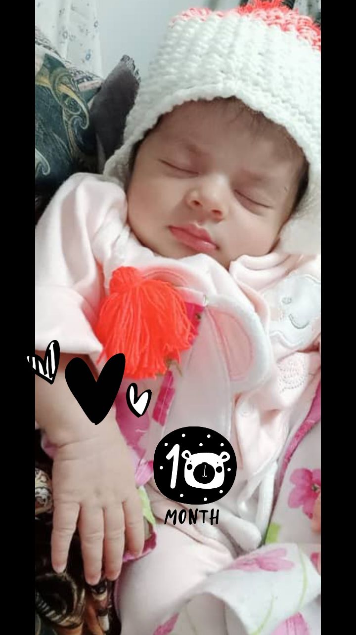 یک ماهگی نوزاد نیلوفر گلزار