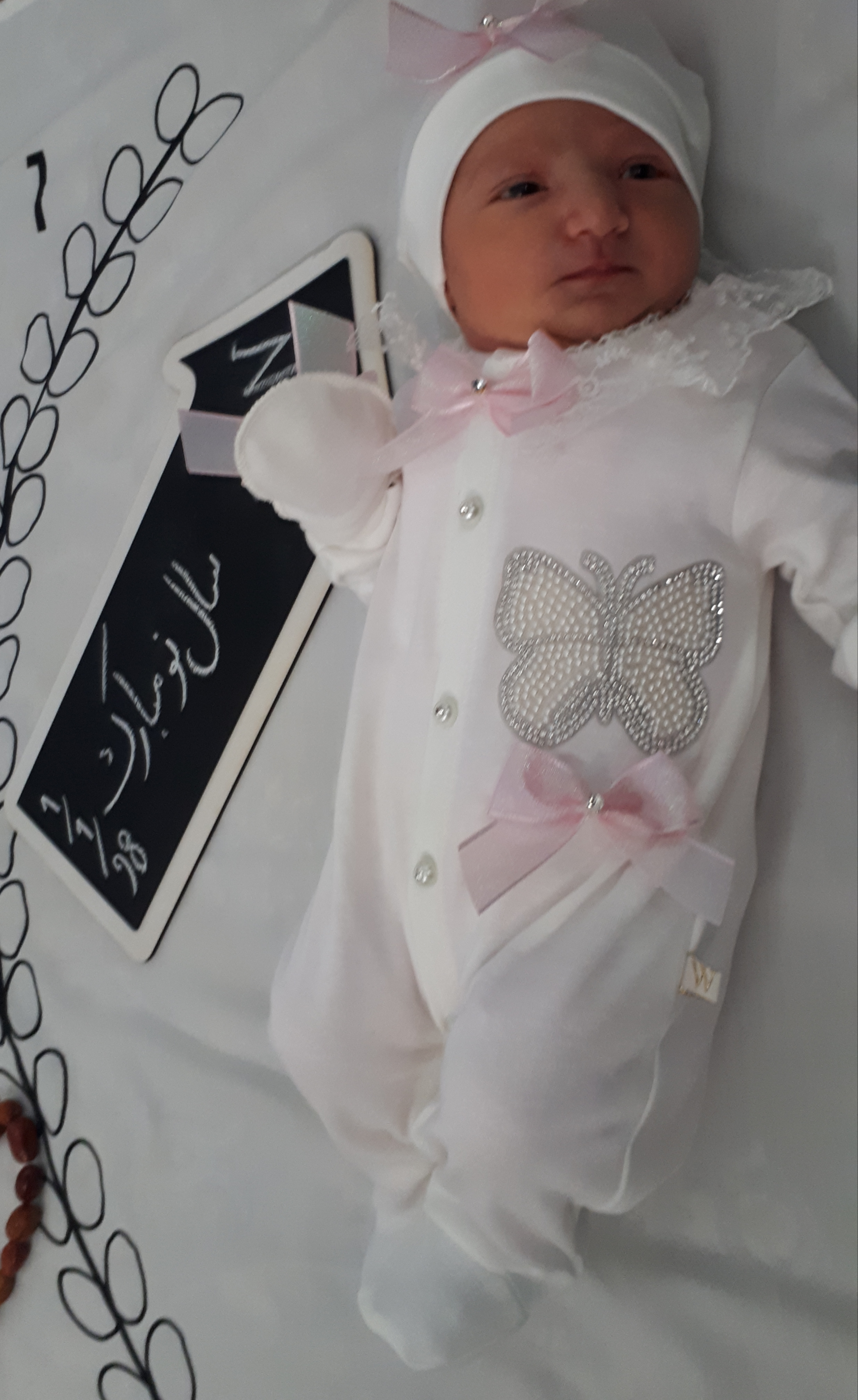 یک ماهگی نوزاد الین پوراحمد جوبنی