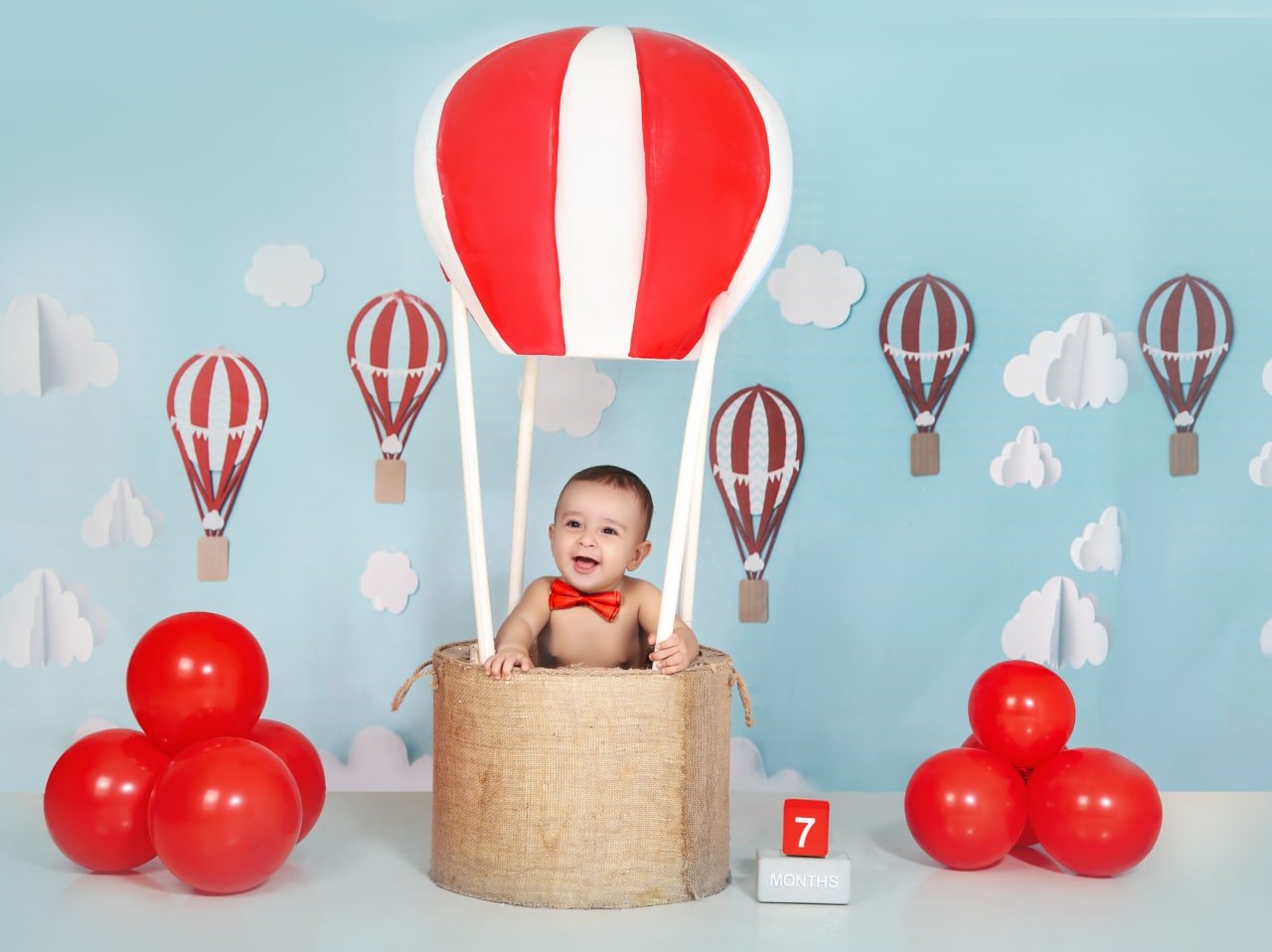 چهار‌دست و پا رفتن نوزاد آرن افشار