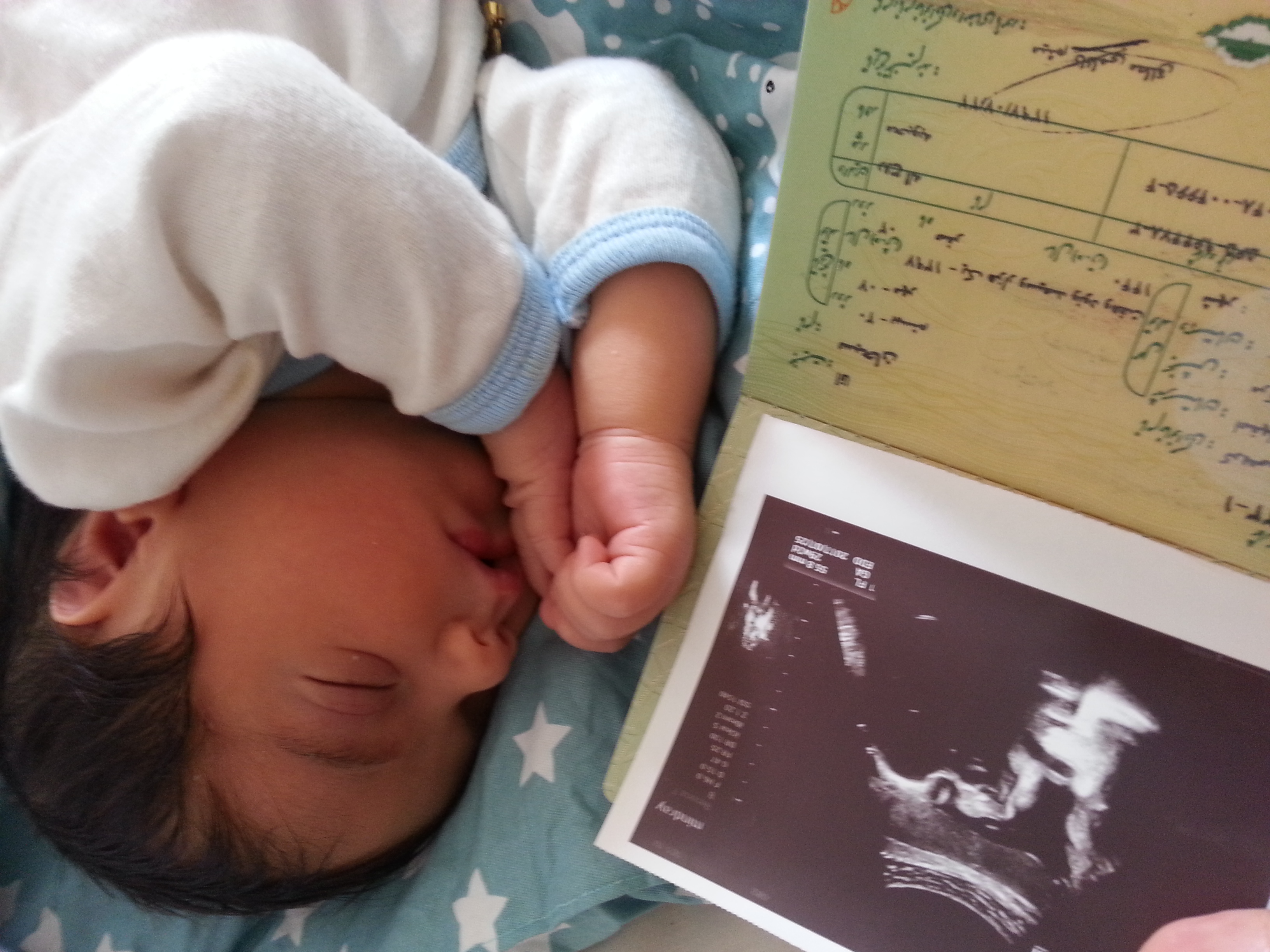 متولد شدن نوزاد سبحان کریمی