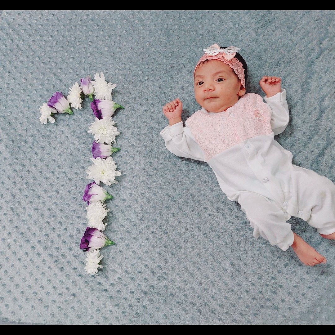 یک ماهگی نوزاد جانان بزرگ منش