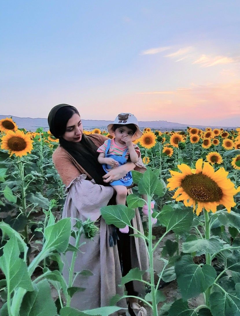 تم عکس تابستانی کودک جانان بزرگ منش