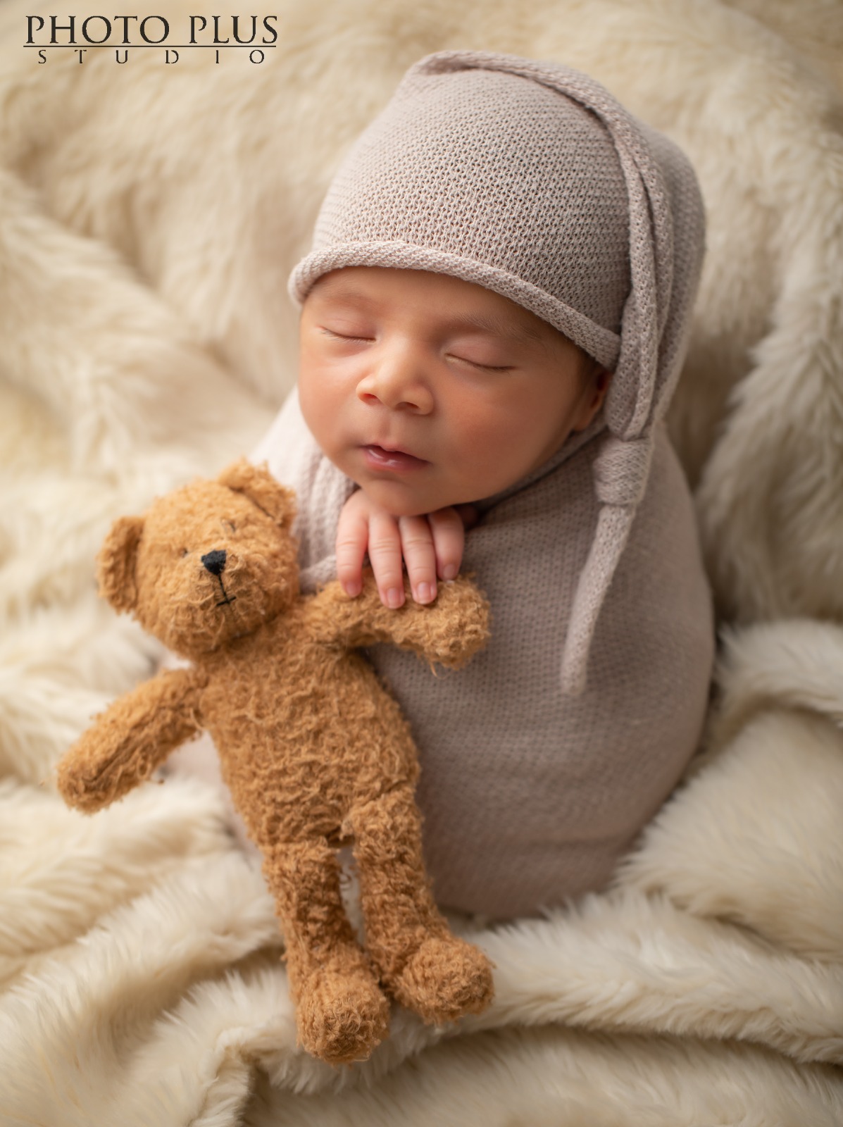 متولد شدن نوزاد باراد بهرامیه