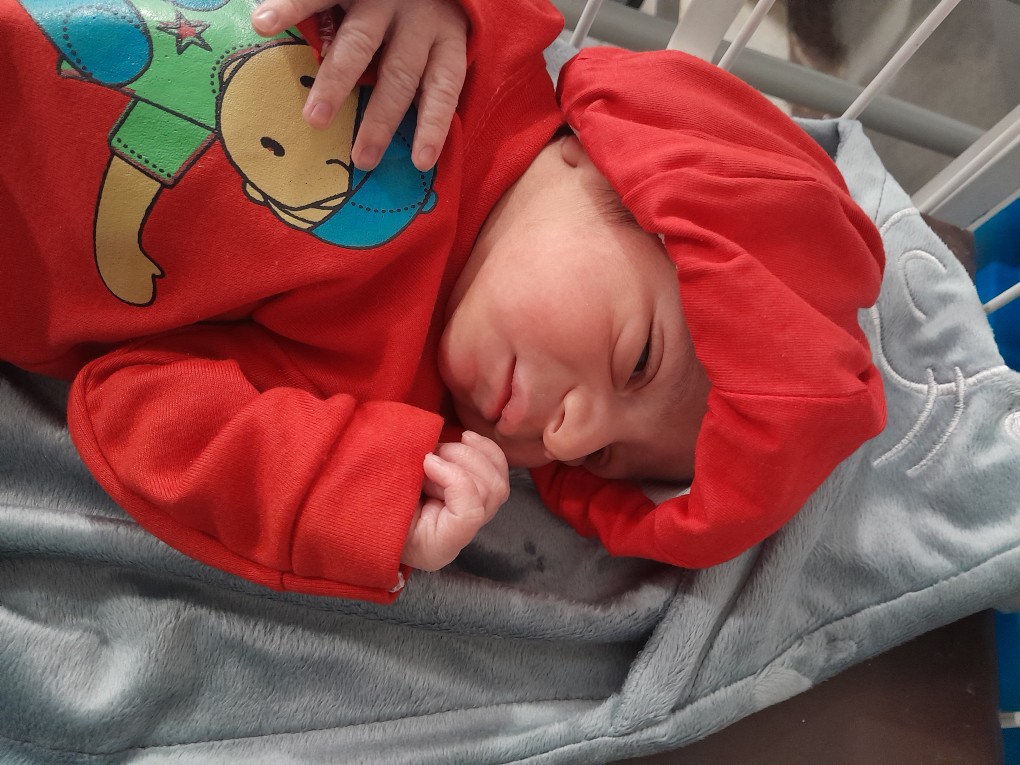 متولد شدن نوزاد میثاق گرگیچ