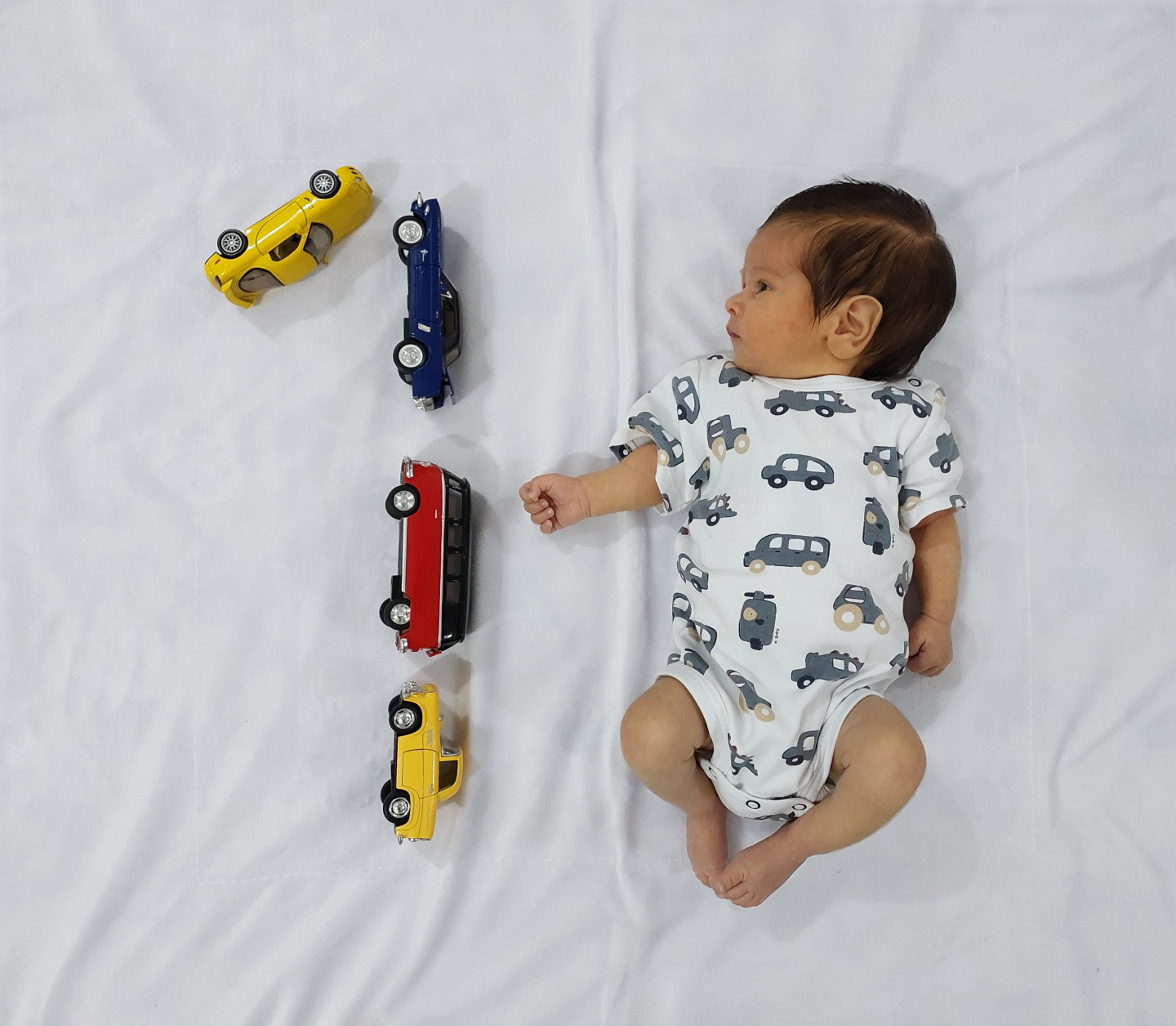 یک ماهگی نوزاد آیهان فولادی نژاد