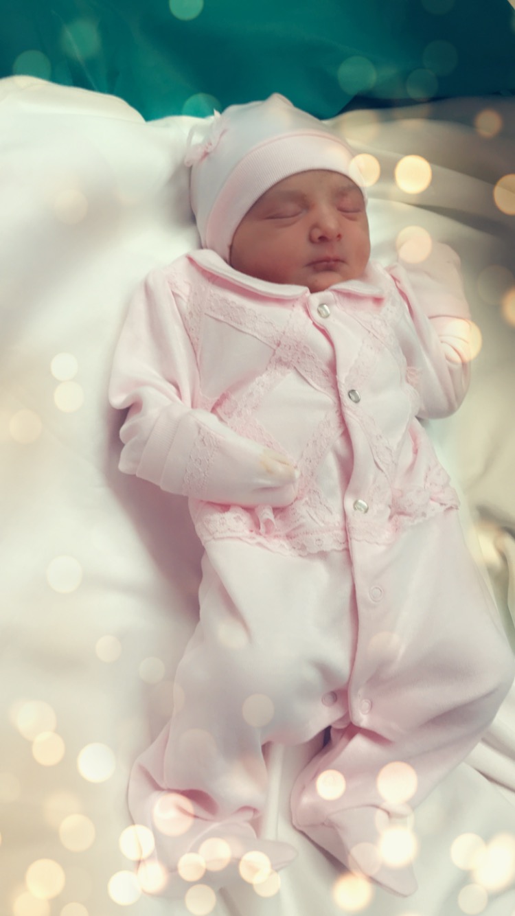 متولد شدن نوزاد مايسا ميرزايي