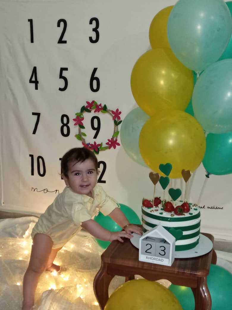 پارچه ماهگرد نوزاد طرح کلاسیک ال آی عاقلی