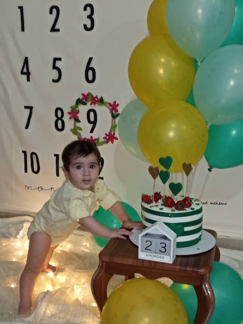 نه ماهگی نوزاد ال آی عاقلی