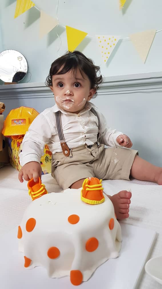 دوازده ماهگی نوزاد راستین کارآمد